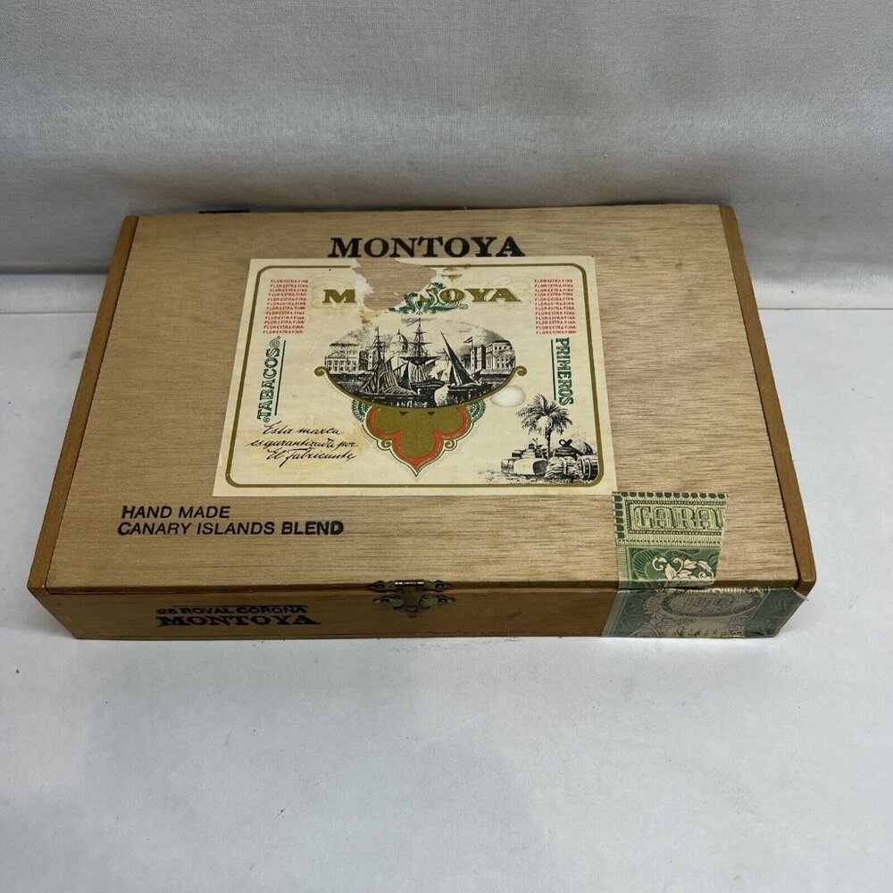 MONTOYA ROYAL CORONA WOODEN CIGAR BOX HAND MADE CANARY ISLAND BLEND